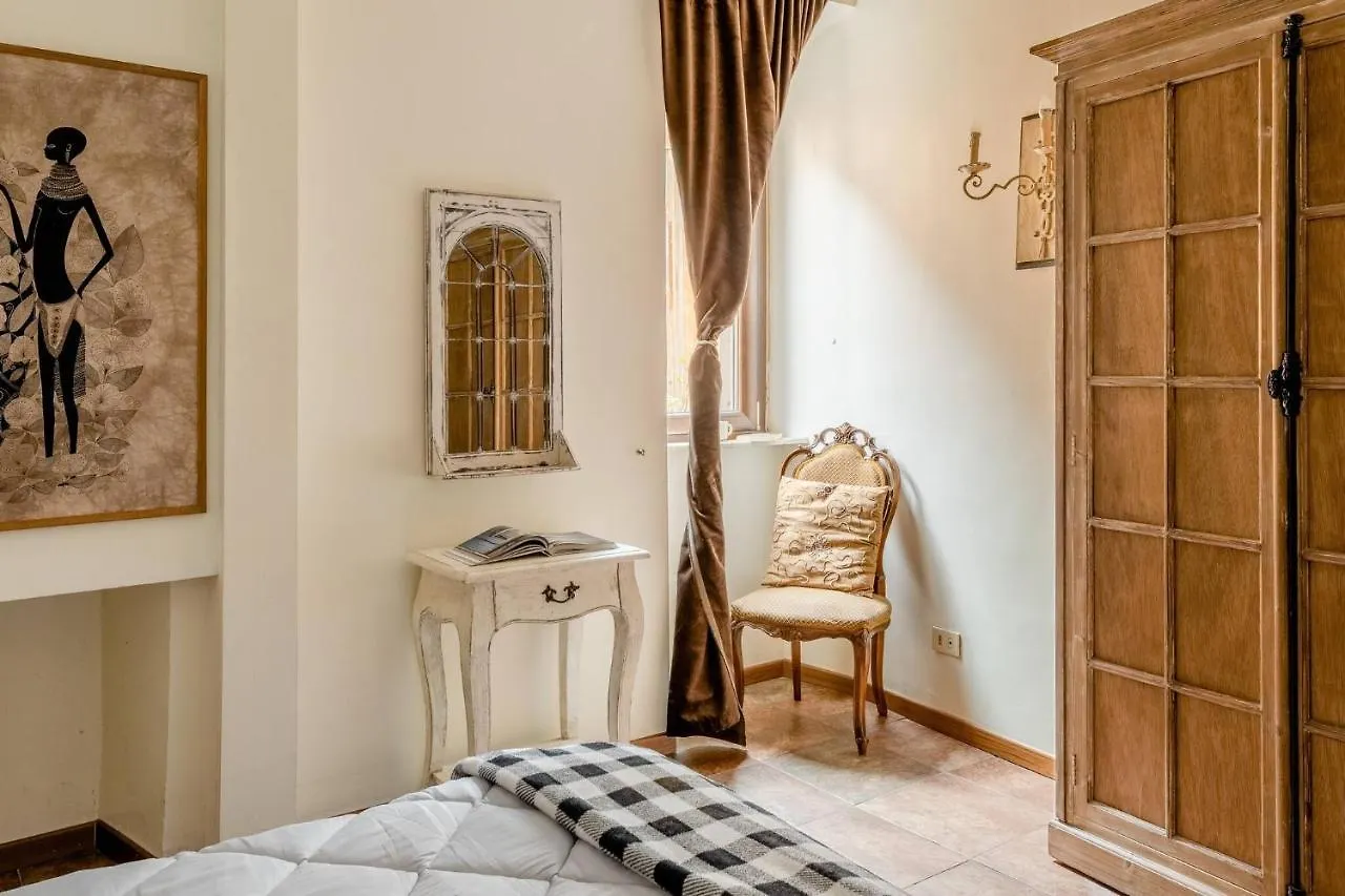 Апартаменты Historical Center Up To Six People Рим